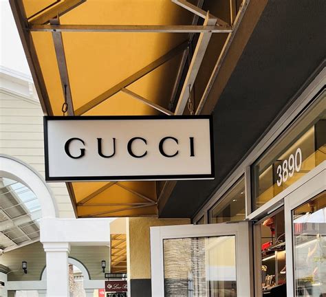 collana marchio gucci|Gucci Livermore Outlet.